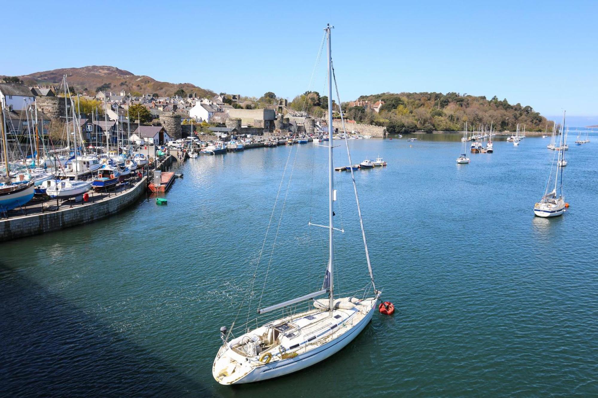 Вилла 3 Trem Afon Llansanffraid Glan Conwy Экстерьер фото